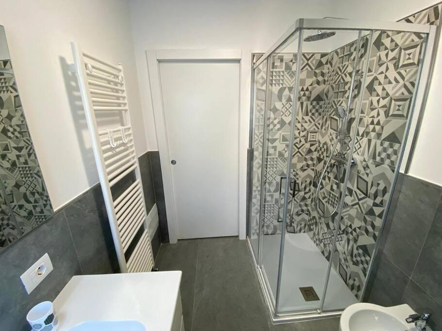 Casa Mattia Apartment เบลลาโน ภายนอก รูปภาพ